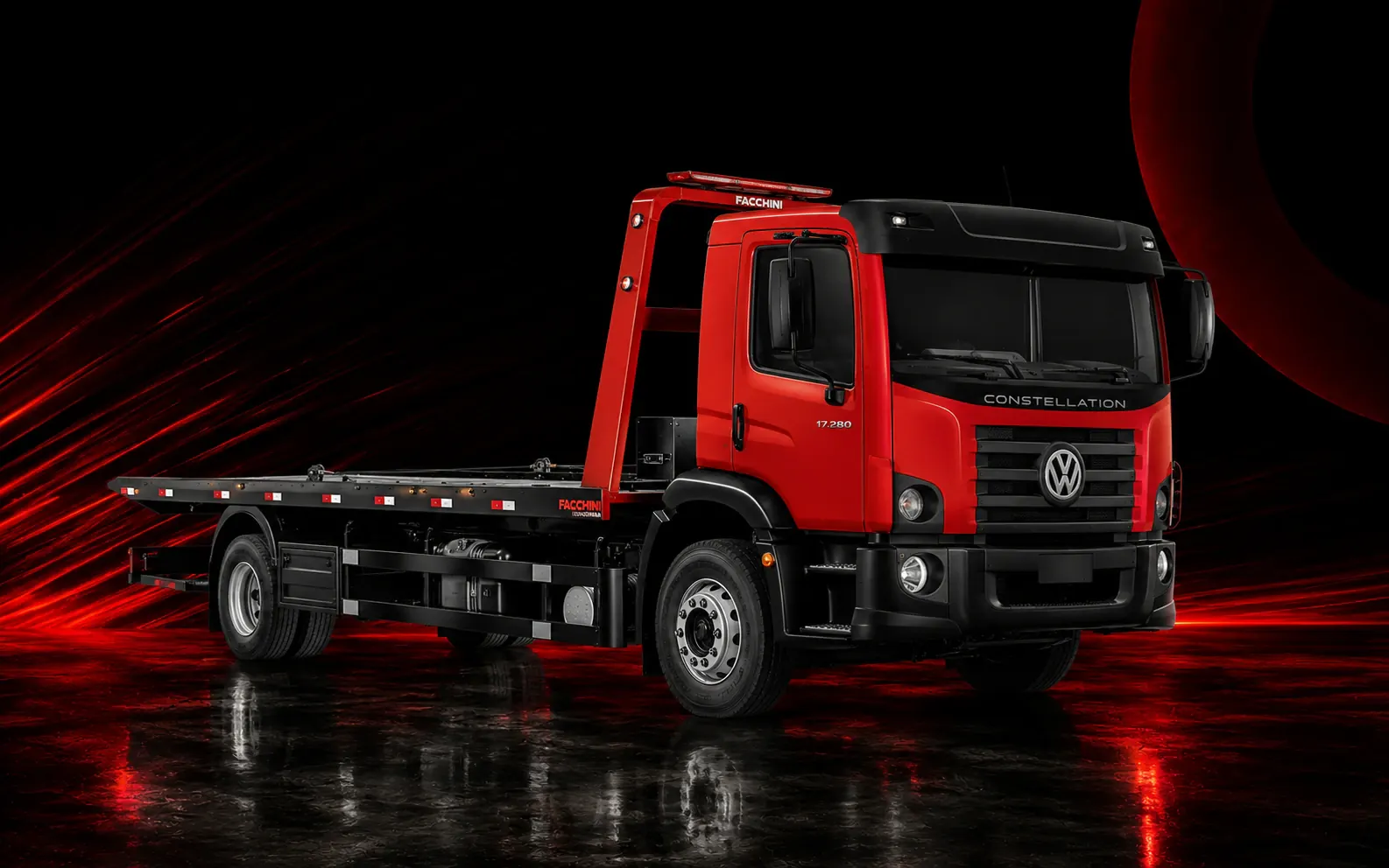 Caminhão equipado com plataforma veicular para transporte e remoção de veículos